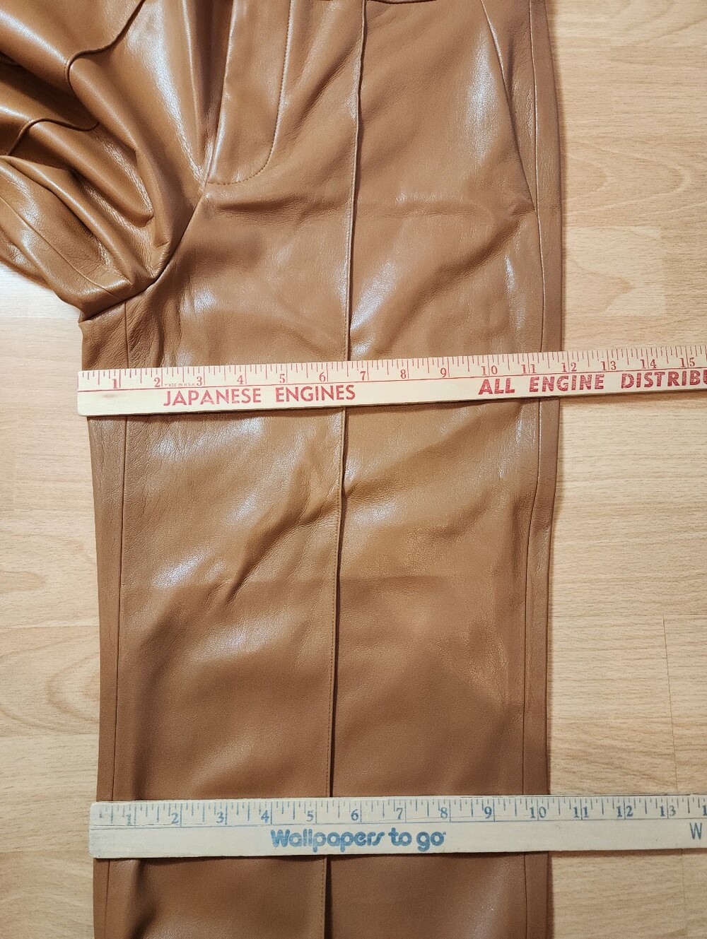 Alice & Olivia Vegan Leather Wide Leg Crop Drape Dylan Pants Camel Brown Size 6 - Picture 14 of 16